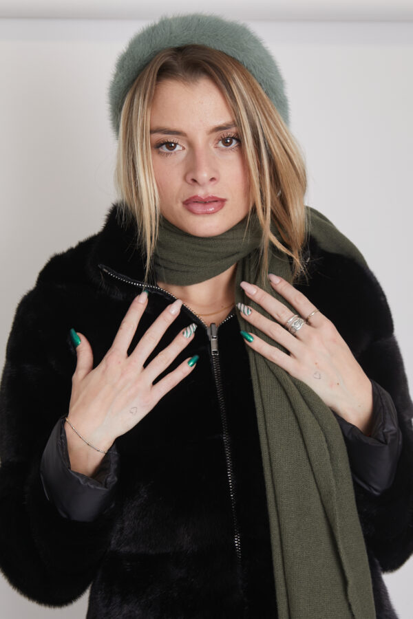 24/25 Sciarpa in cashmere verde militare - immagine 2